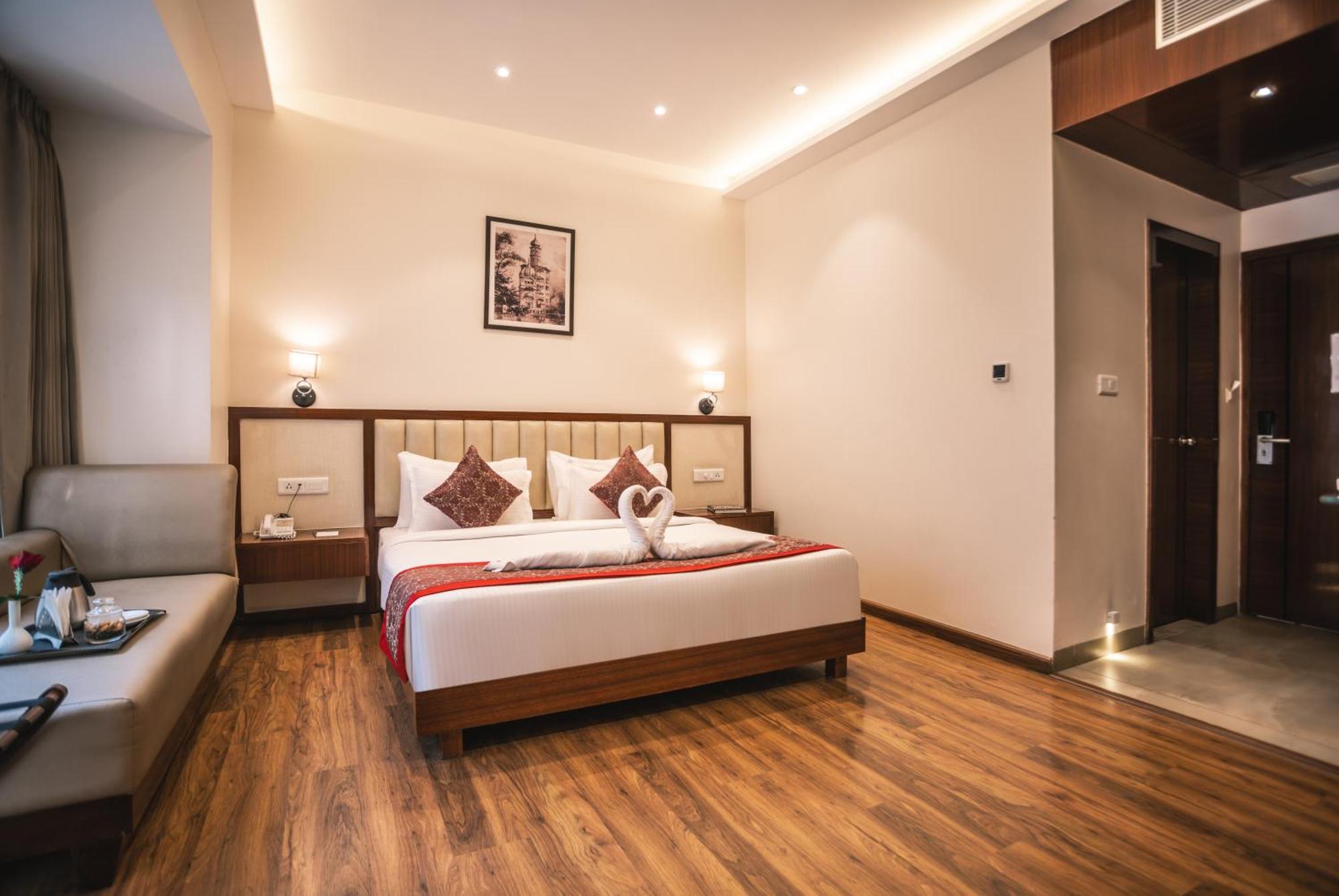 Hotel Amritara Sadka Amritsar Exterior foto